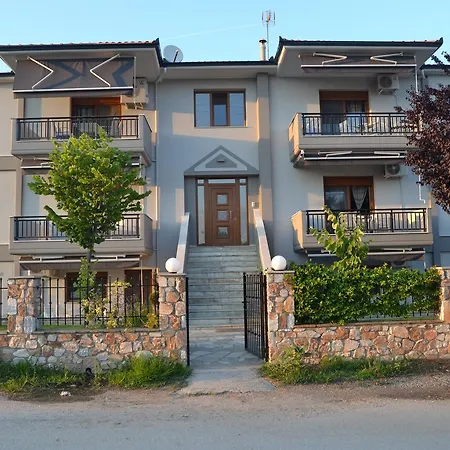 Grey House شقة نيكيتي