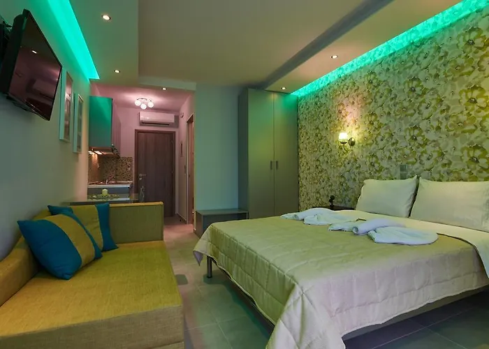 Grey House Nikiti (Sithonia)